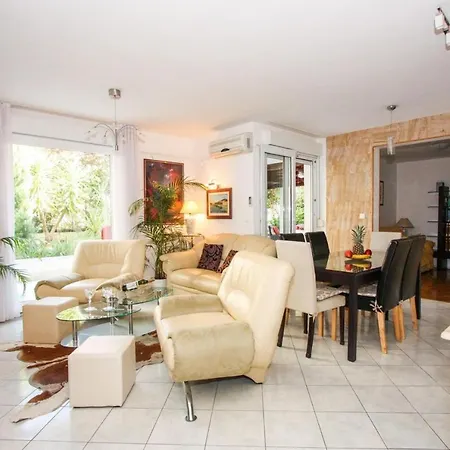 Green Paradise With Garden Apartment