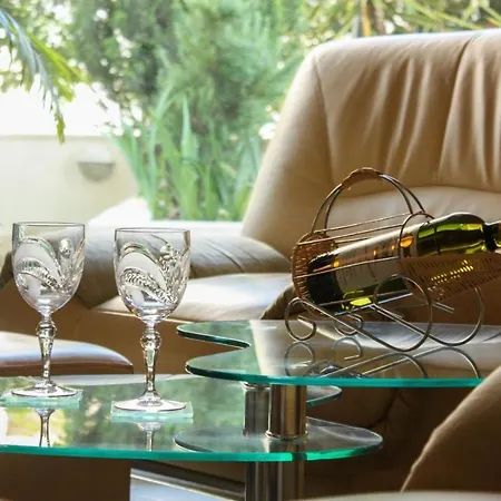 Green Paradise With Garden Appartement Split